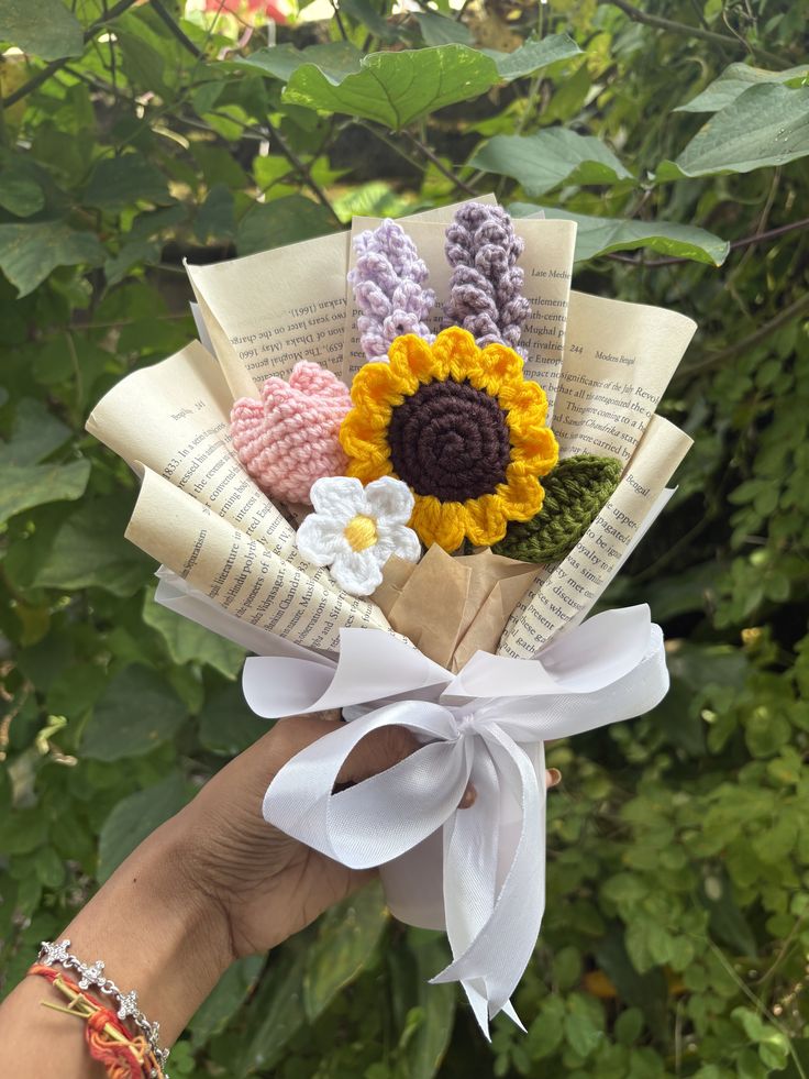 Forever Crochet Bouquet – Everlasting Handmade Flower Gift