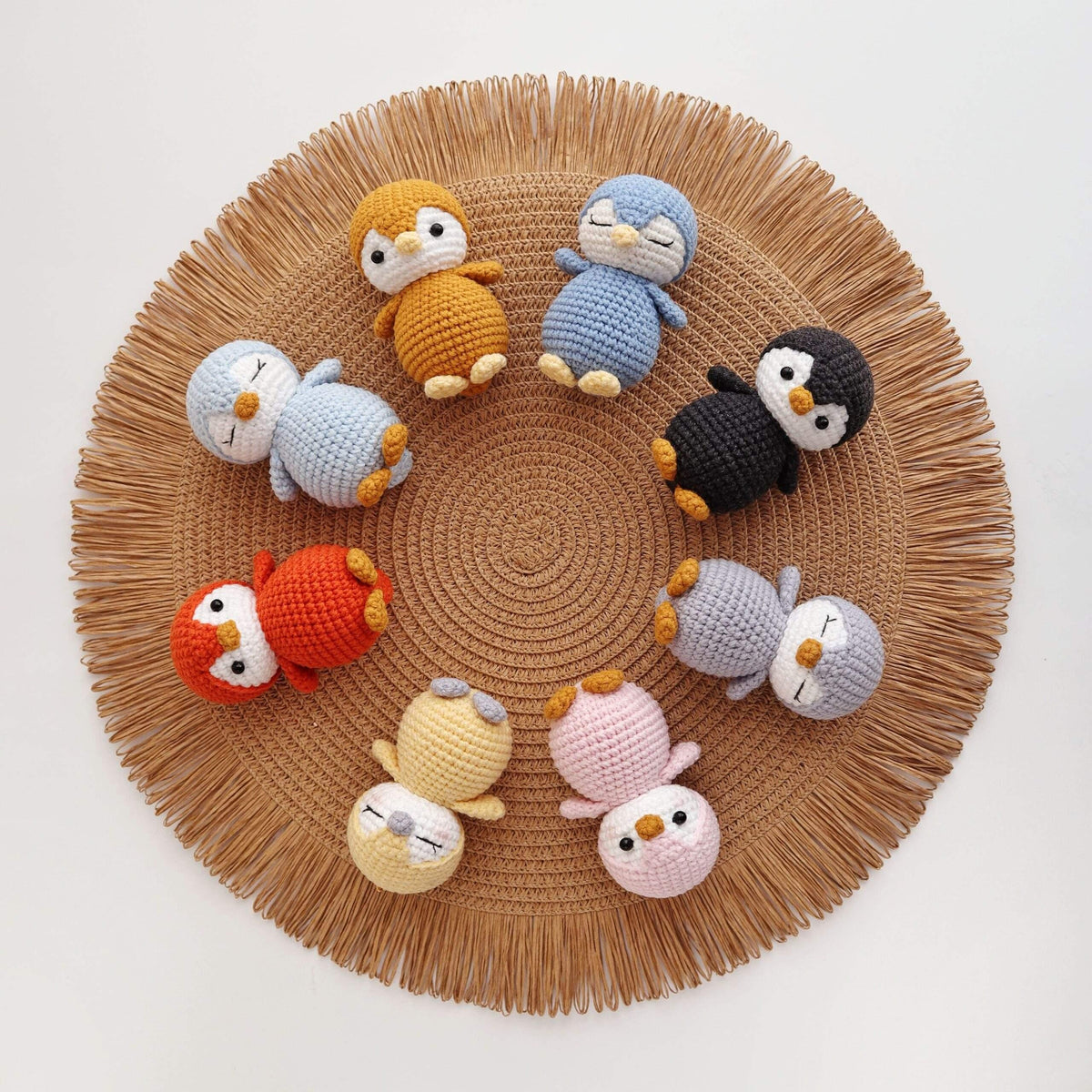 Crochet Mini Penguin Amigurumi Keychain - Eazzy Store