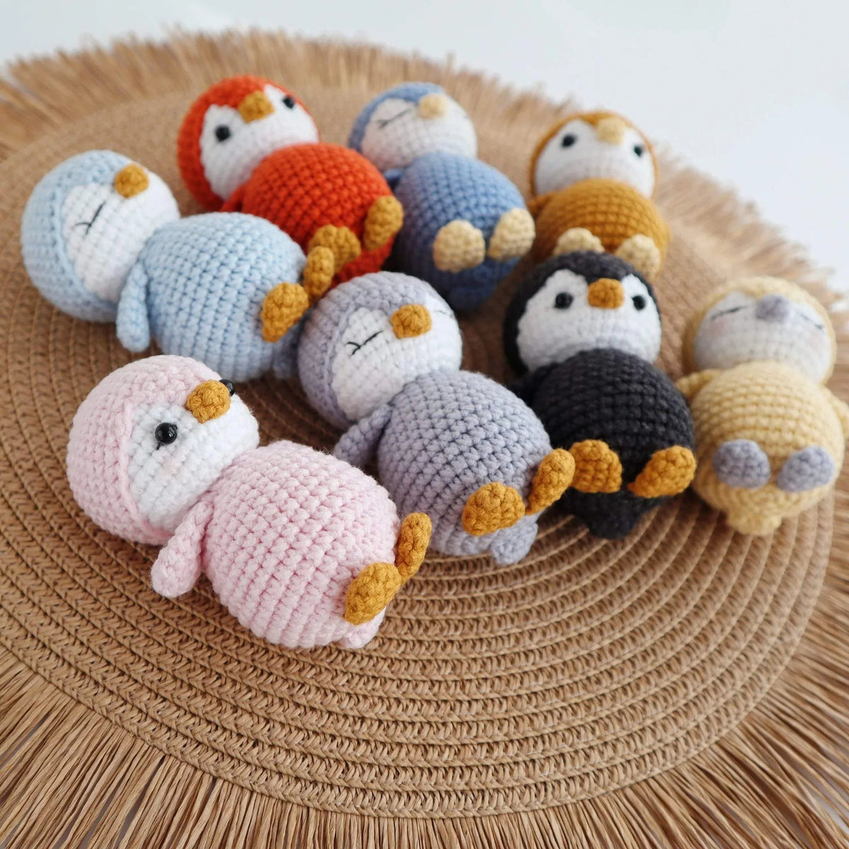 Crochet Mini Penguin Amigurumi Keychain - Eazzy Store